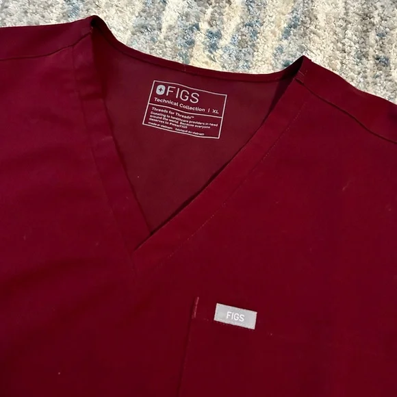 FIGS Scrub Top - Picture 4 of 7